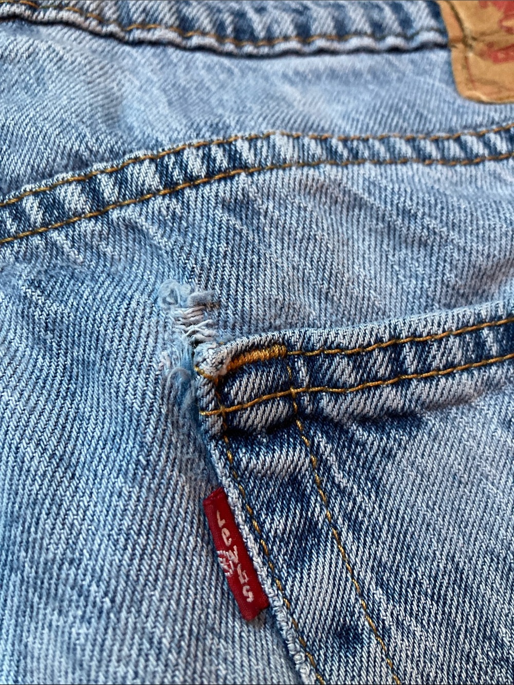Levi's Men's Light Blue Camo Straight Leg Jeans - Picture 3 of 7